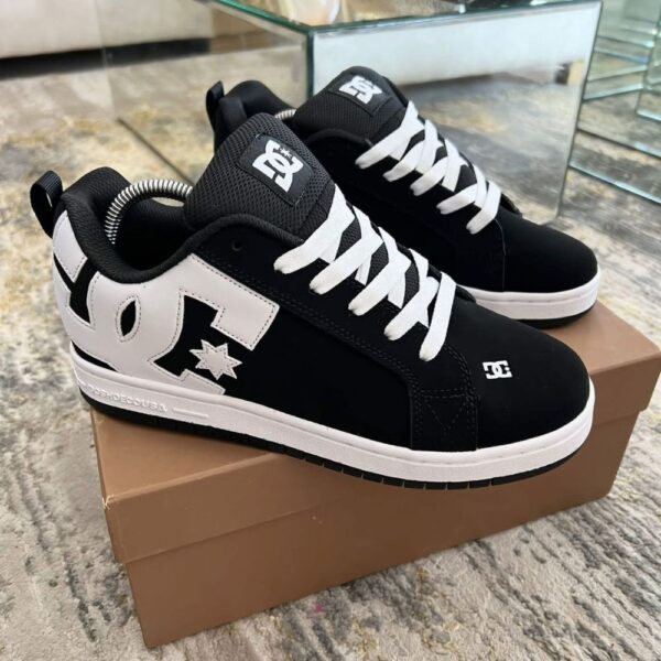 DC shoes